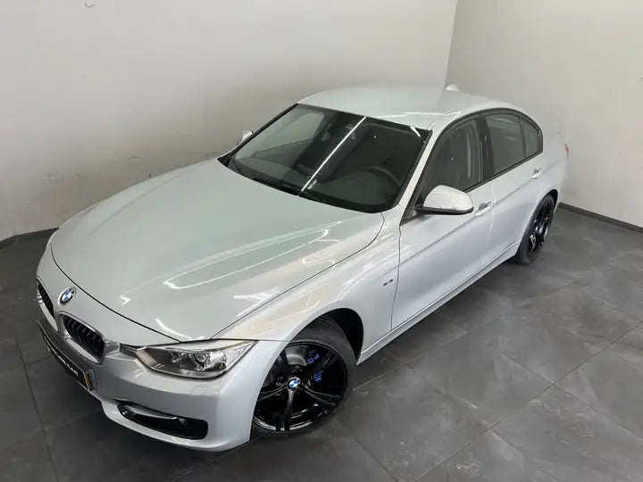 BMW 320 320i EfficientDynamics Edition High Executive