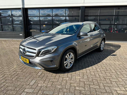 Mercedes-Benz GLA 200 URBAN CLIMA NAVI PDC XENON (Year 2014)